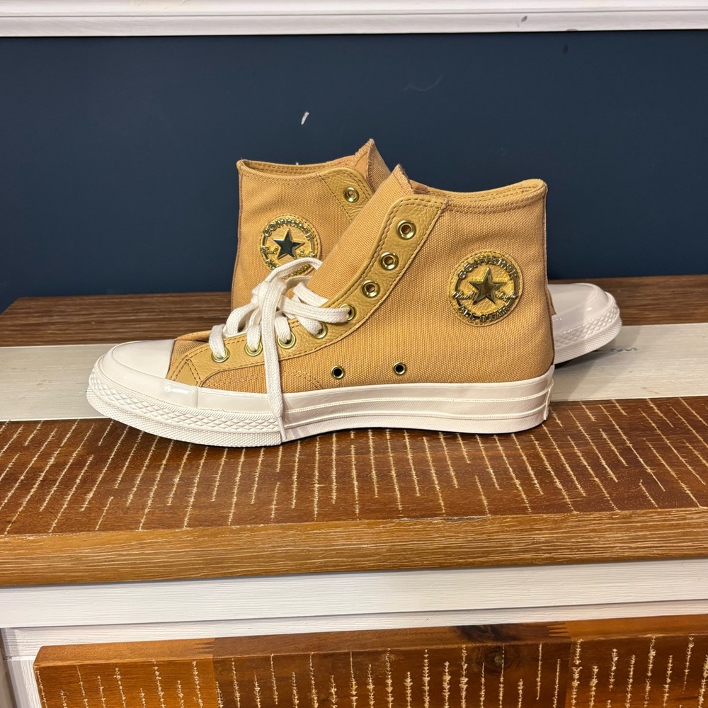 NEW!! Converse 70 High-Tops in Tan and White, Unisex Men’s 8.5 & Women’s 10.5